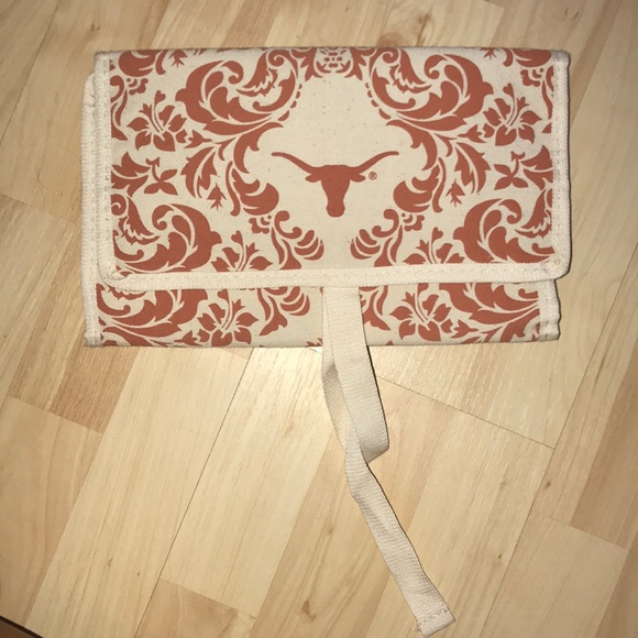 Desden Handbags - Texas Longhorn travel bag